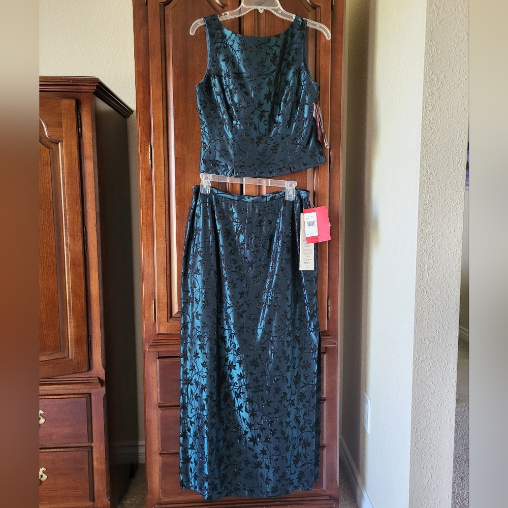 Elegant Teal Top with Full Length Skirt